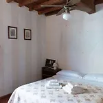 Charming Apartment By Piazza Santo Spirito